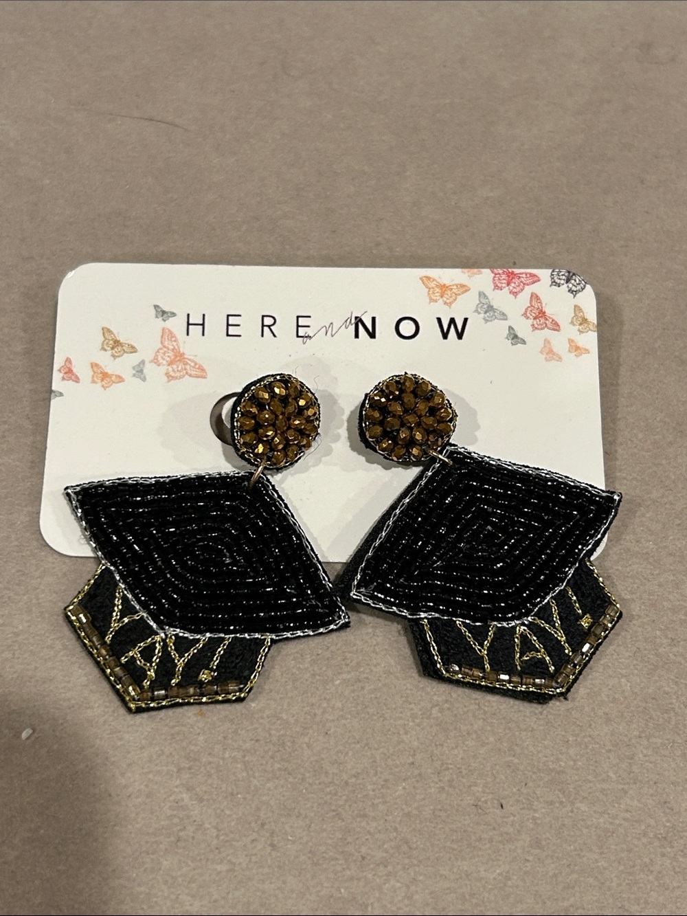 Black Beaded Graduation Cap Earrings - Picture 1 of 2